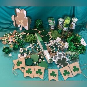 St. Patrick's Day Party Decoration Set - Green and Gold 45pc bundle
